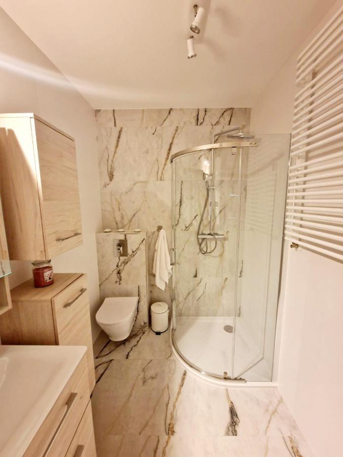 Apartament Przy Deptaku イェレニャ・グーラ エクステリア 写真